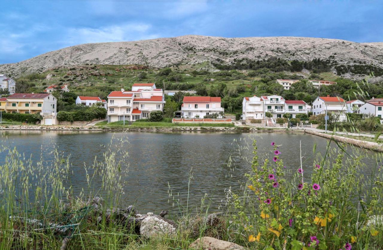 Apartmani Ria2 Pag باغ المظهر الخارجي الصورة