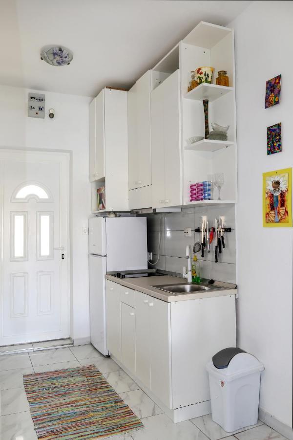Apartmani Ria2 Pag باغ المظهر الخارجي الصورة